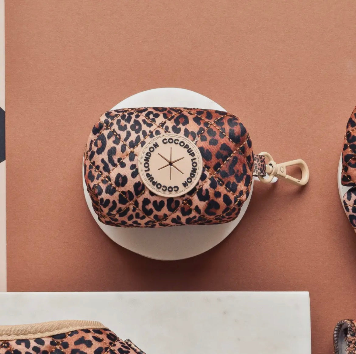 Porte Sacs à crottes Léopard